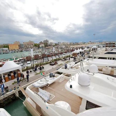 Modern In Italy Near Beach Holiday home *